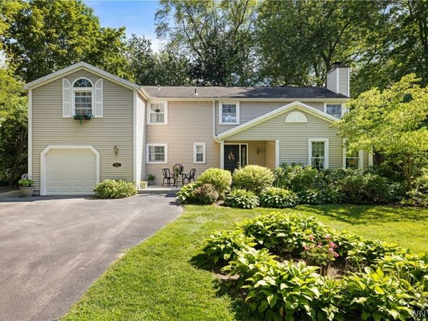 864 Ridge Road , Lewiston, NY 14092
