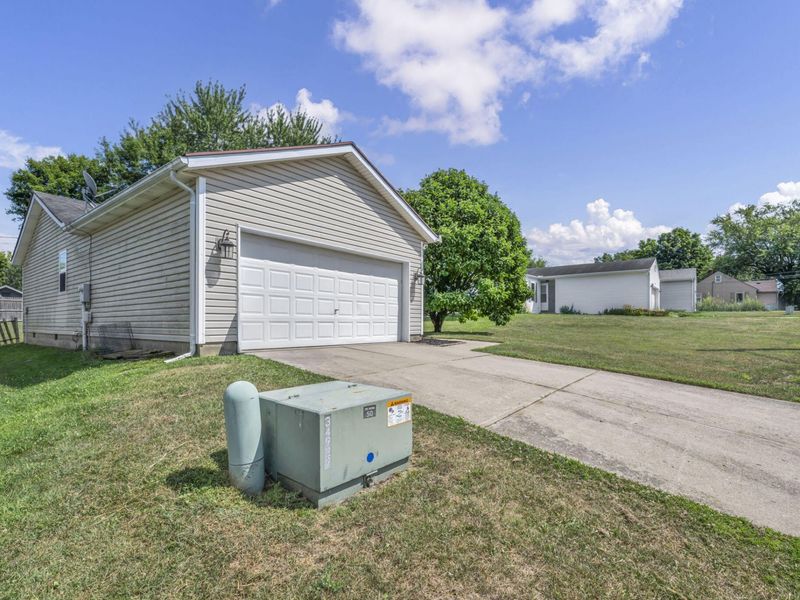 909 Mcdowell Street, Xenia, OH 45385 Photo 3