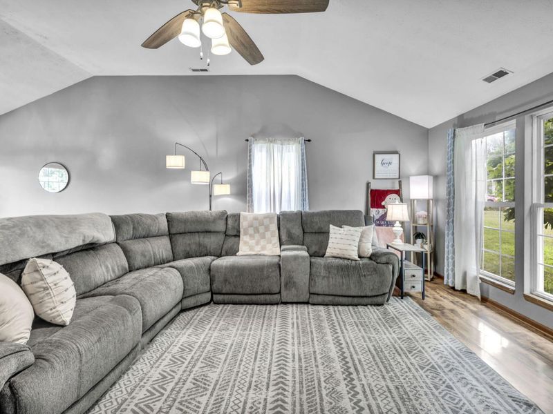 909 Mcdowell Street, Xenia, OH 45385 Photo 5