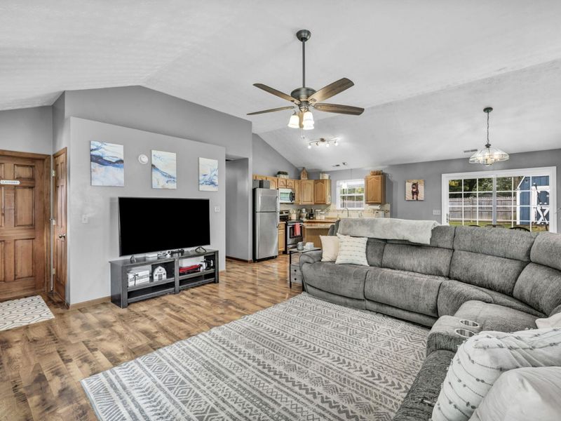 909 Mcdowell Street, Xenia, OH 45385 Photo 8