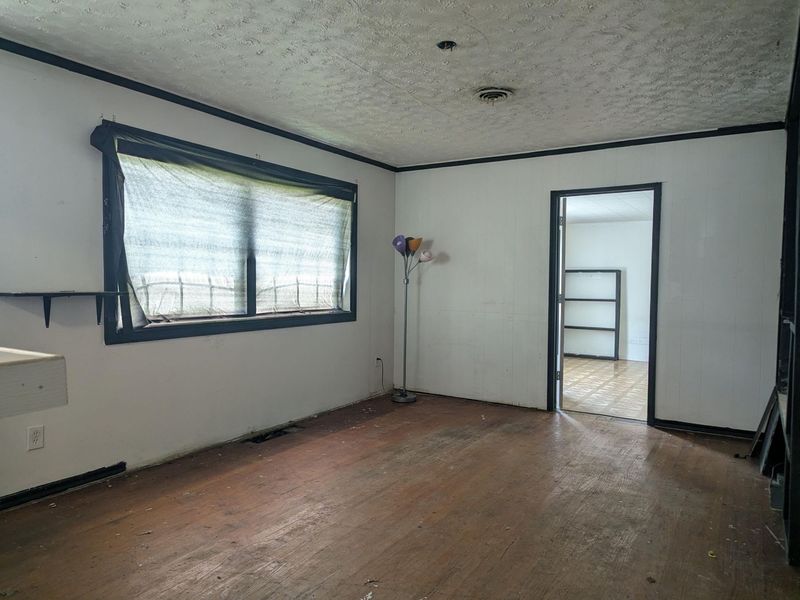 2194 W Blee Road, Springfield, OH 45502 Photo 11