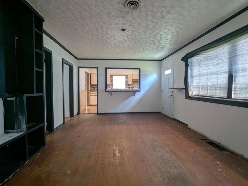 2194 W Blee Road, Springfield, OH 45502 Photo 4