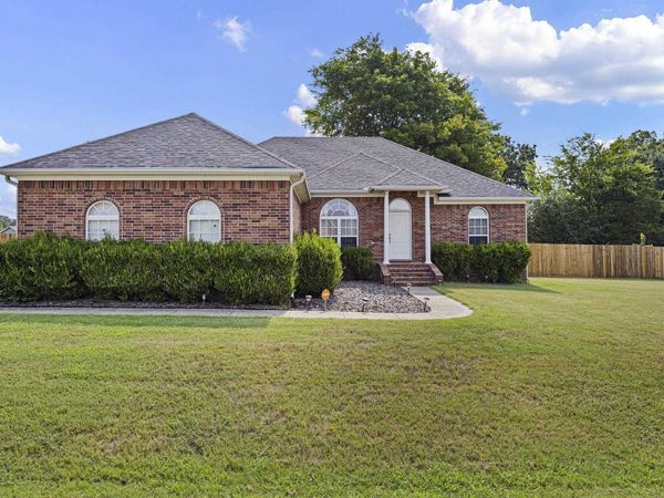 15 Joshua Cir, Conway, AR 72032