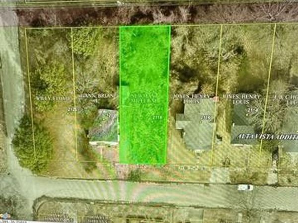 2118 Court Street , Muskogee, OK 74401
