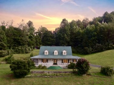 4213 State Highway 1344 , Calvin, KY 40813