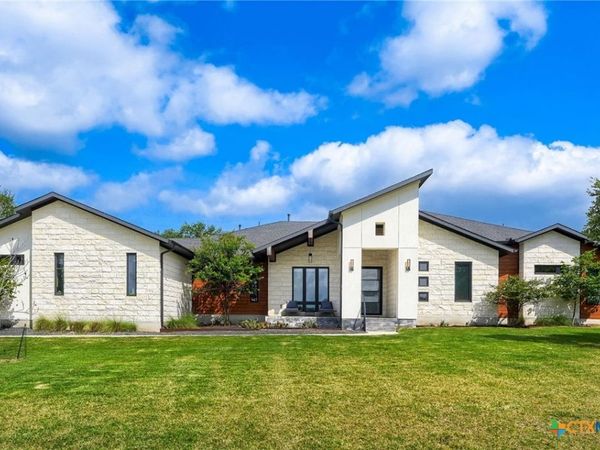 200 Quarter Horse Lane , Driftwood, TX 78619
