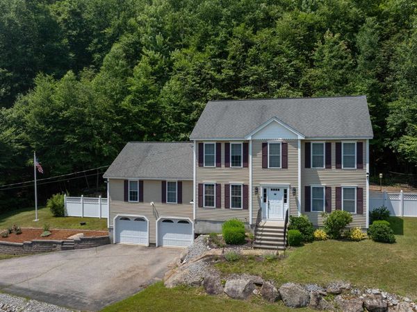 7 Tracie Lane, Weare, NH 03281