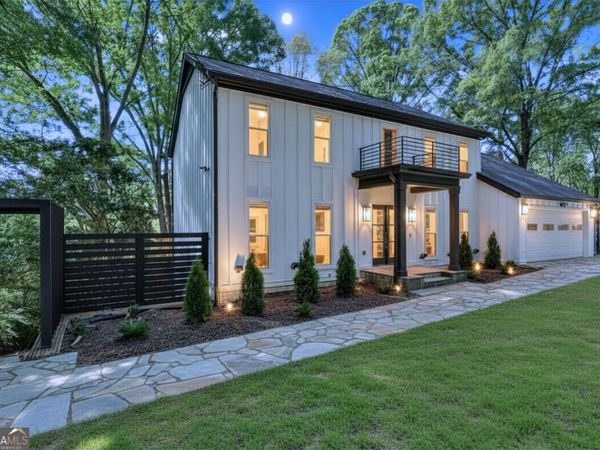 2707 Cosmos Drive NE, Atlanta, GA 30345