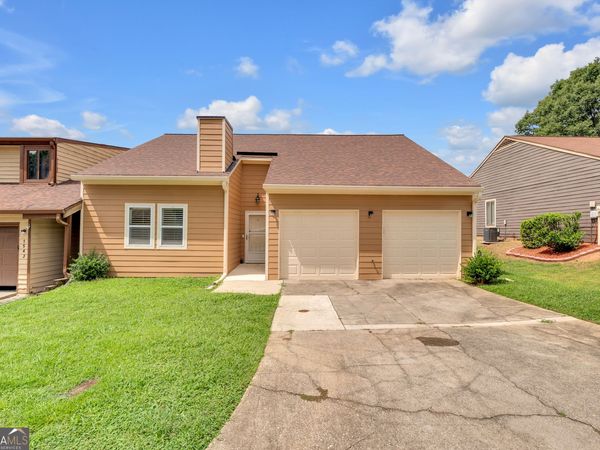 1541 Burnstone Drive, Stone Mountain, GA 30088