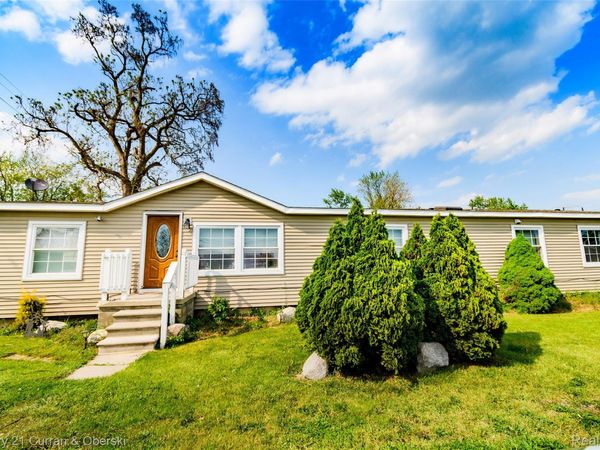 13045 Strong Boulevard, South Rockwood Village, Mi 48179