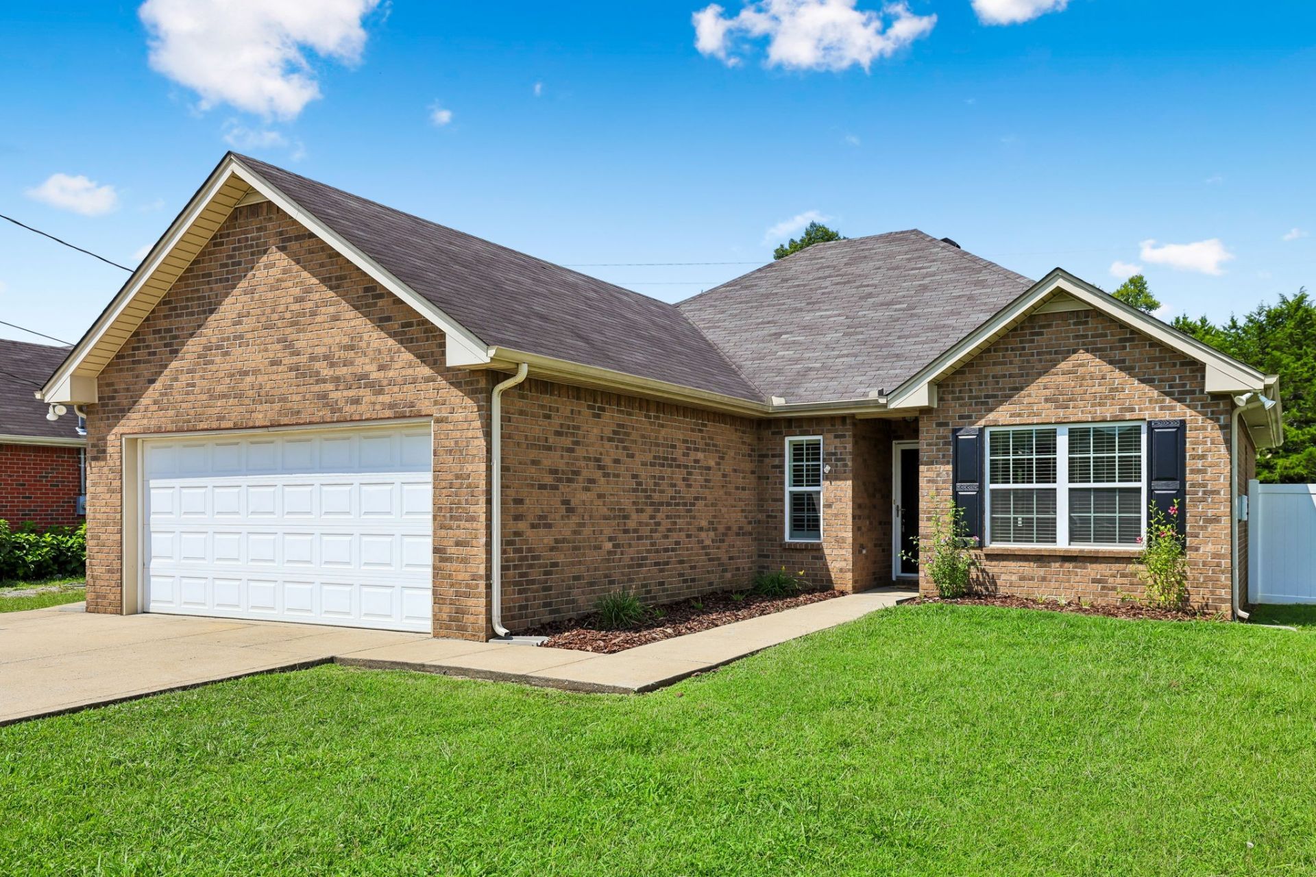 2029 Barretts Ridge Dr, Murfreesboro, TN 37130 Main Photo