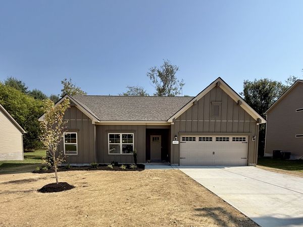 73 Country Circle, Manchester, TN 37355