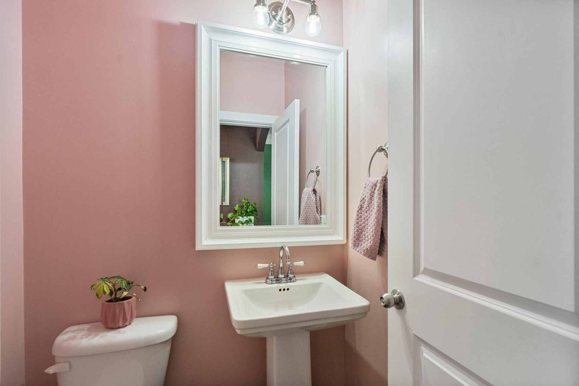 112 Turner Field Way Photo 45
