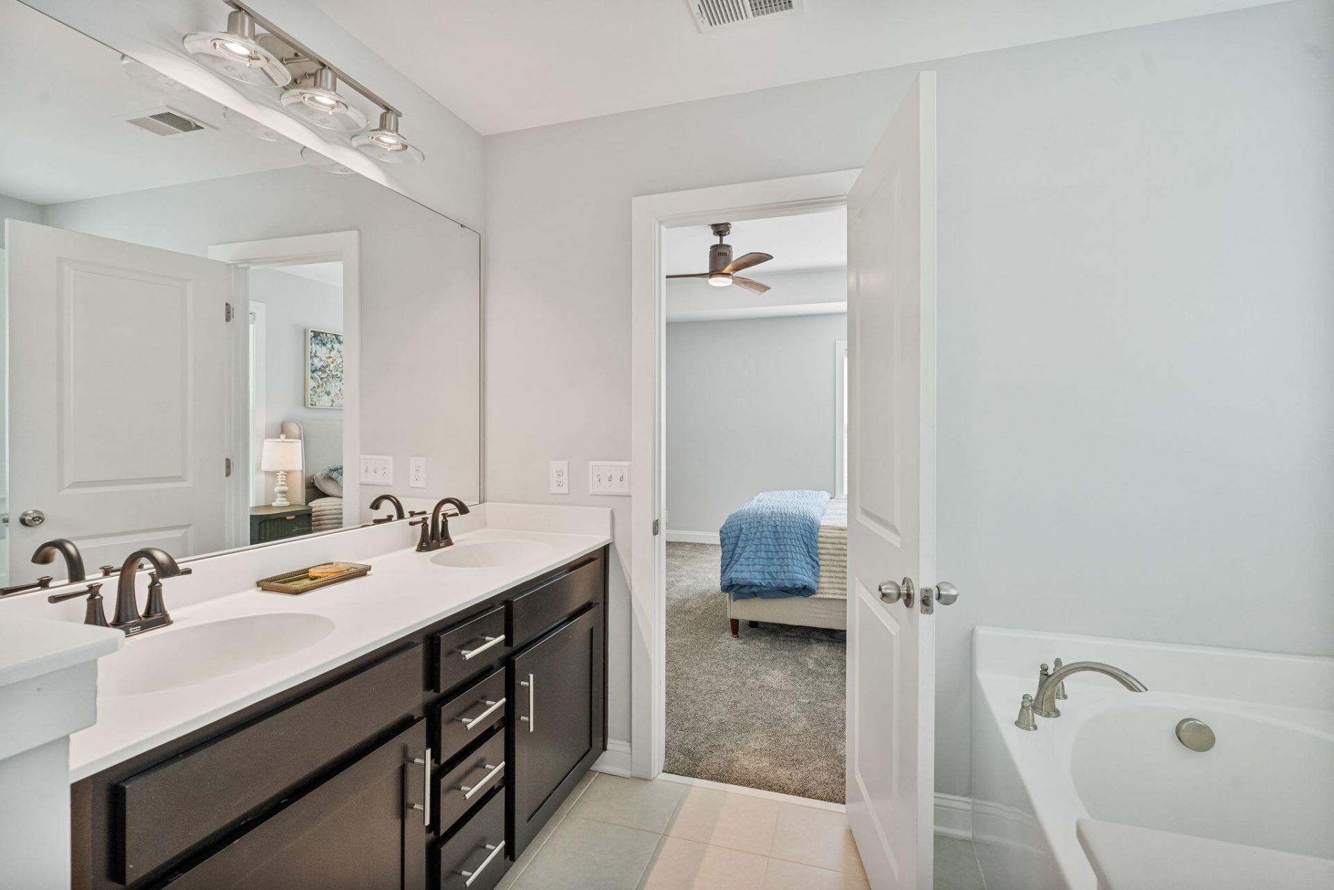 112 Turner Field Way Photo 56