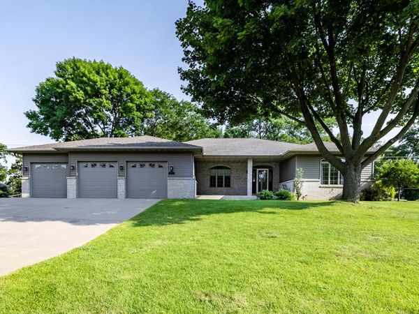 1025 CANARY LANE, Onalaska, WI 54650