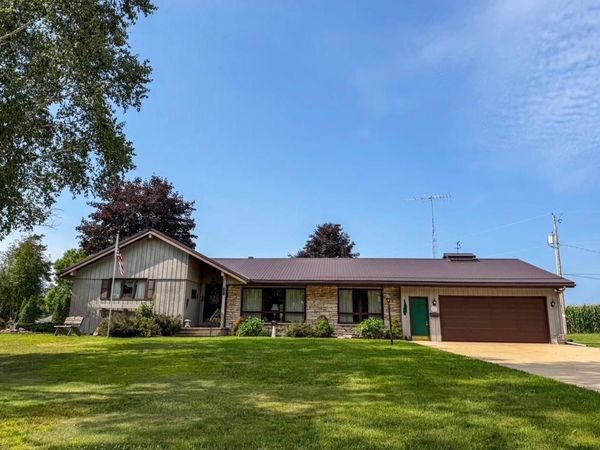 331 ORCHARD CIRCLE, Gillett, WI 54124
