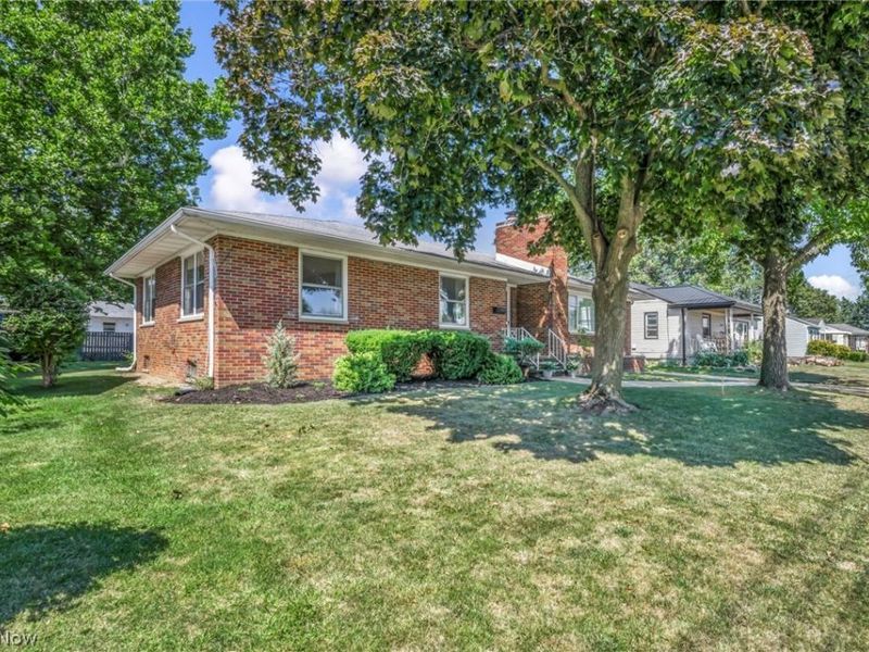 1332 W 38th Street, Lorain, OH 44053 Photo 4