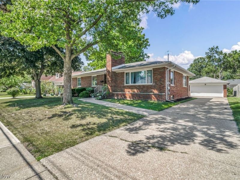1332 W 38th Street, Lorain, OH 44053 Photo 5