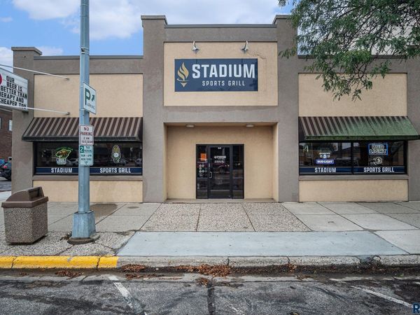 203 N Egan Ave, Madison, SD 57042