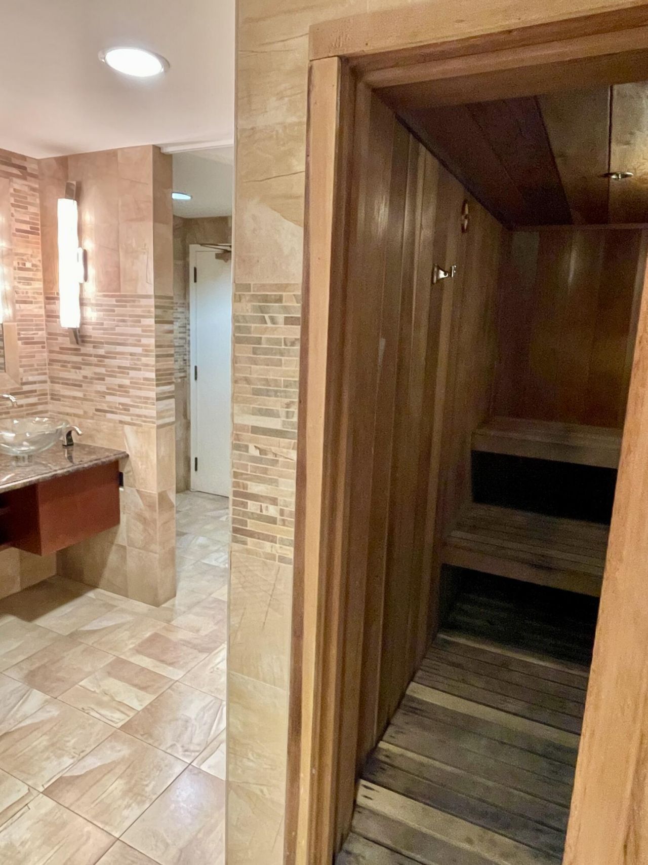 2001 N Ocean Boulevard, Unit 301, Boca Raton, FL 33431 Photo
