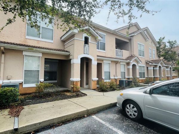 10519 VILLA VIEW CIRCLE , Unit 10519, TAMPA, FL 33647