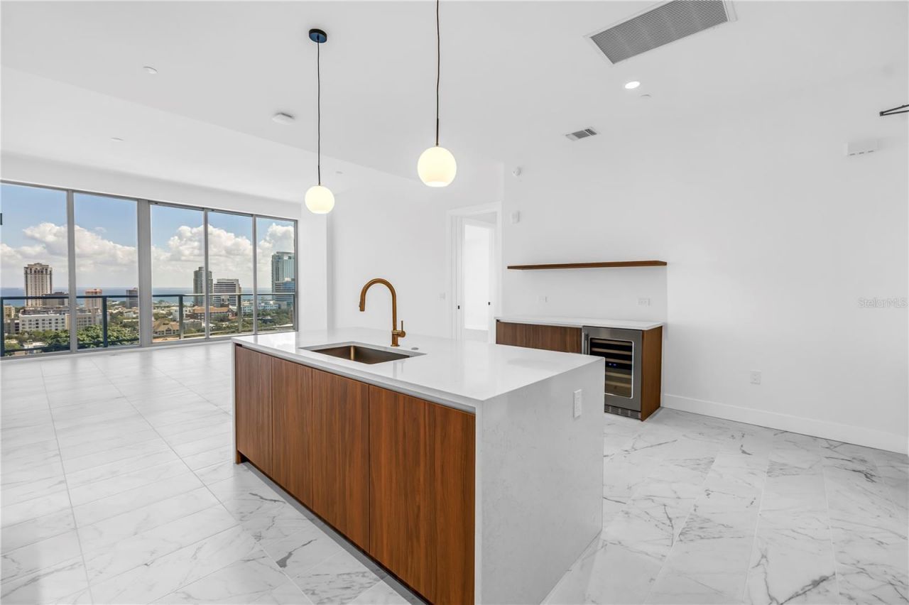 777 3rd Avenue N, Unit 1704, Saint Petersburg, FL 33701 Photo