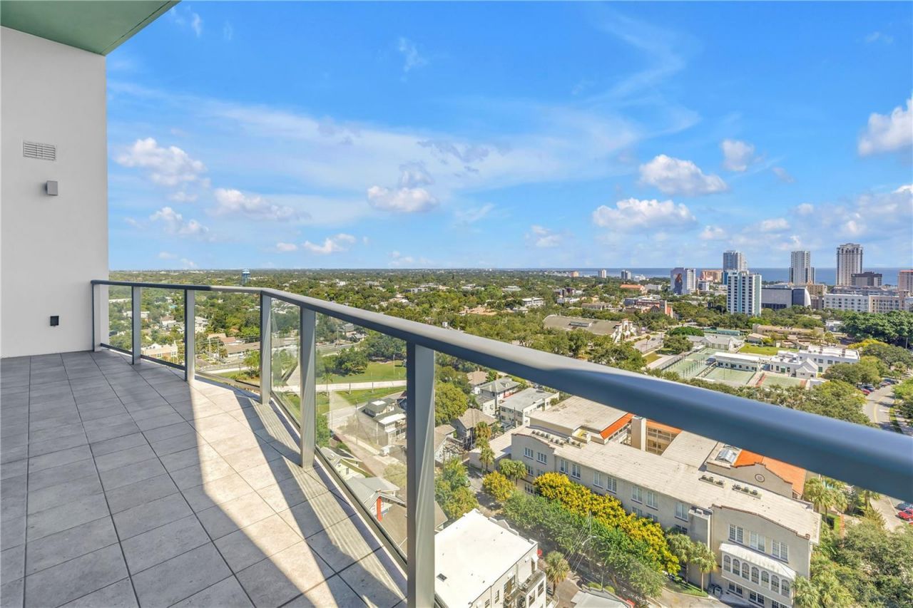 777 3rd Avenue N, Unit 1704, Saint Petersburg, FL 33701 Photo
