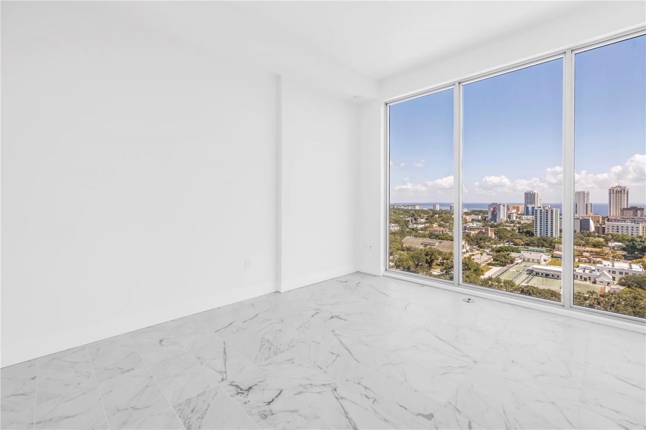 777 3rd Avenue N, Unit 1704, Saint Petersburg, FL 33701 Photo