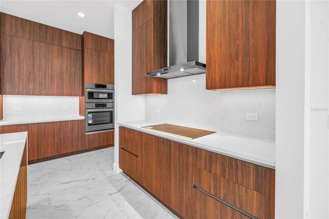 777 3rd Avenue N, Unit 1704, Saint Petersburg, FL 33701 Photo