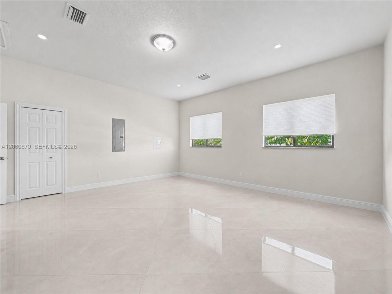 5889 SW 17th St , Miami, FL 33155 Photo