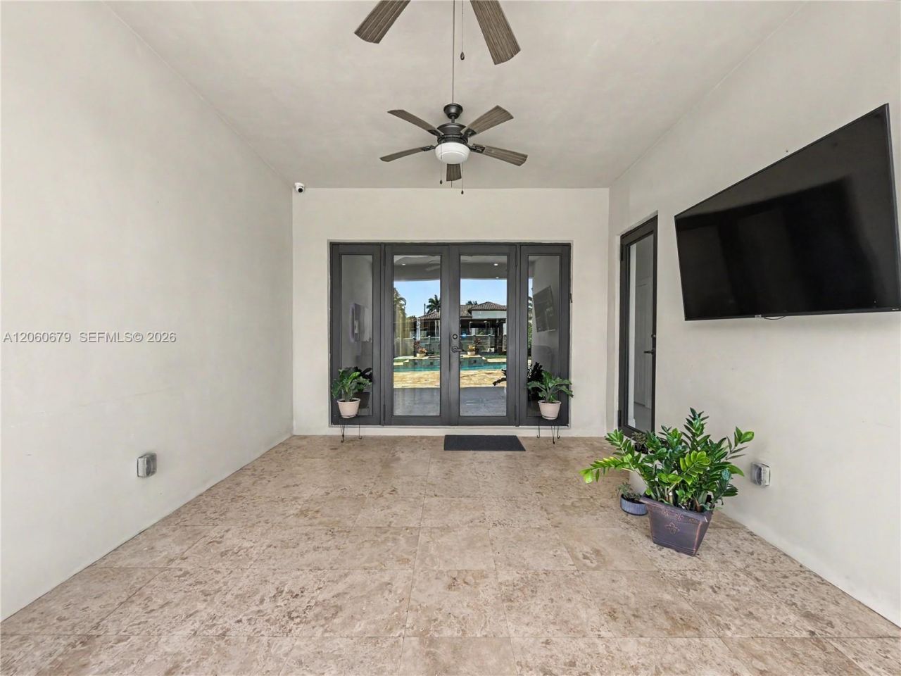 5889 SW 17th St , Miami, FL 33155 Photo
