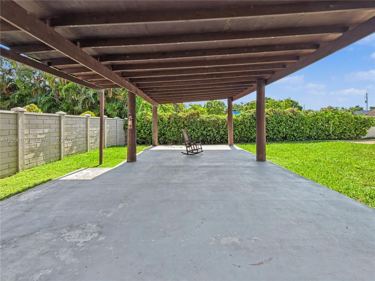 5889 SW 17th St , Miami, FL 33155 Photo