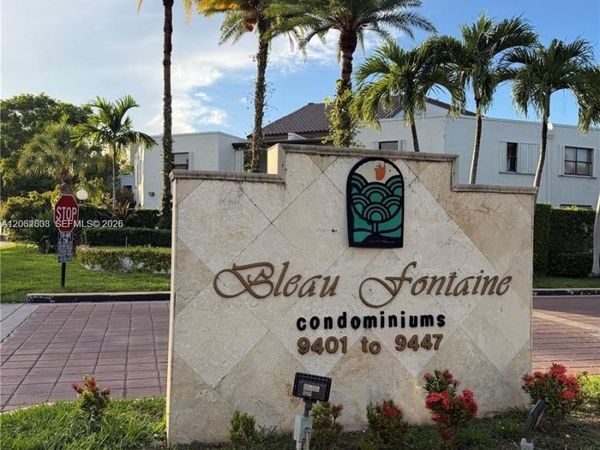 9417 Fontainebleau Blvd , Unit 212-27, Miami, FL 33172