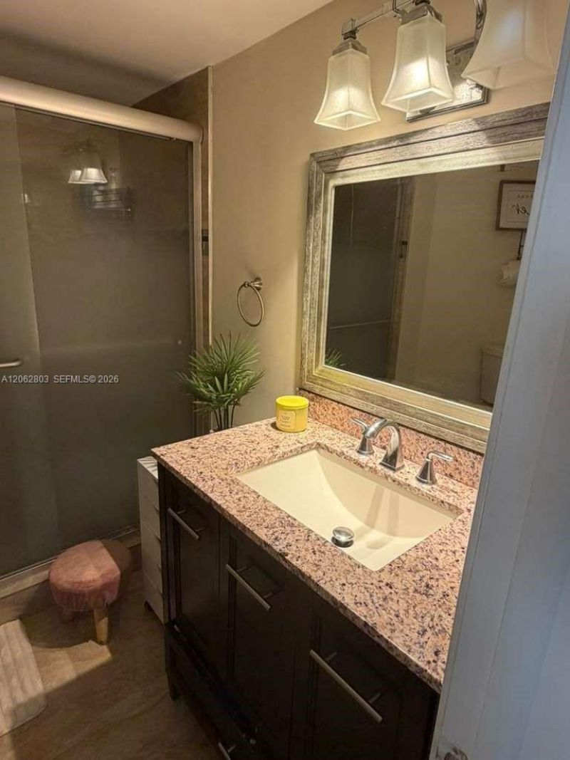 9417 Fontainebleau Blvd , Unit 212-27, Miami, FL 33172 Photo