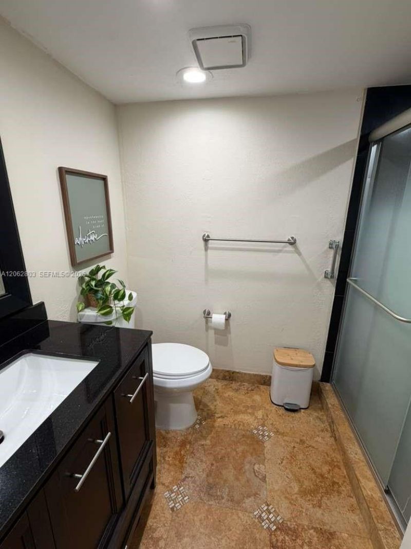 9417 Fontainebleau Blvd , Unit 212-27, Miami, FL 33172 Photo