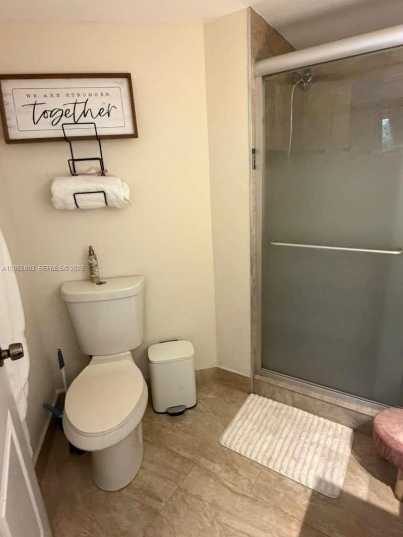 9417 Fontainebleau Blvd , Unit 212-27, Miami, FL 33172 Photo