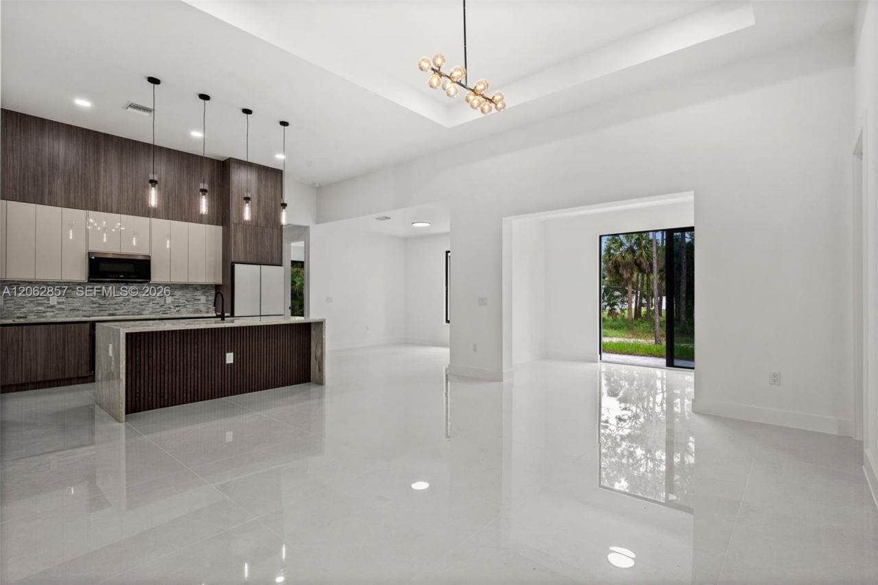 616 Prospect Avenue, Lehigh Acres, FL 33972 Photo