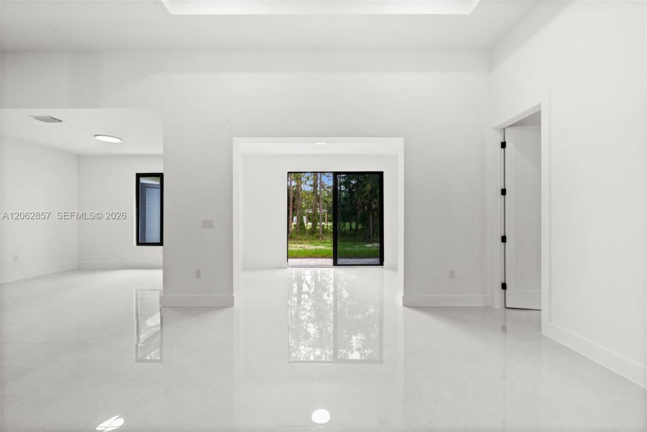 616 Prospect Avenue, Lehigh Acres, FL 33972 Photo