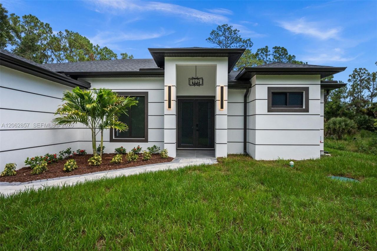 616 Prospect Avenue, Lehigh Acres, FL 33972 Photo