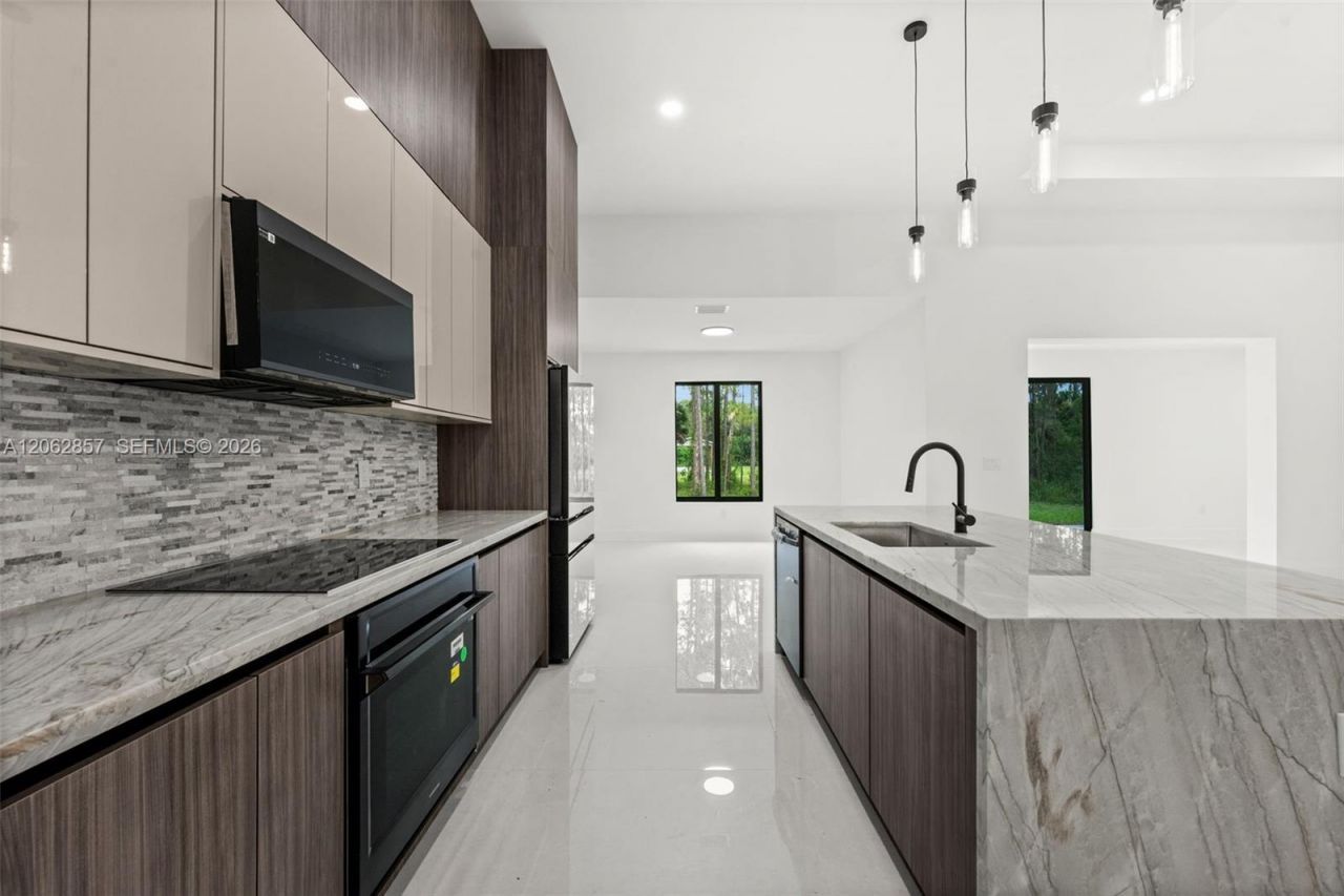 616 Prospect Avenue, Lehigh Acres, FL 33972 Photo