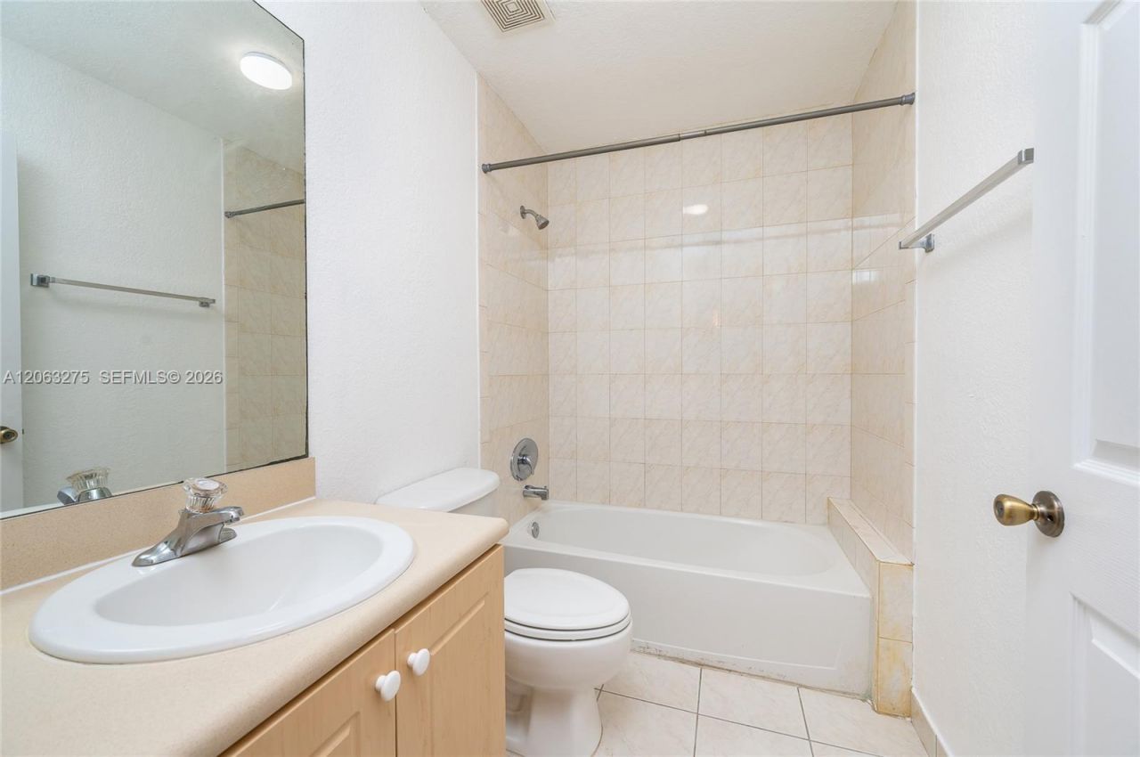 2851 Riverside Dr , Unit 207-N, Coral Springs, FL 33065 Photo
