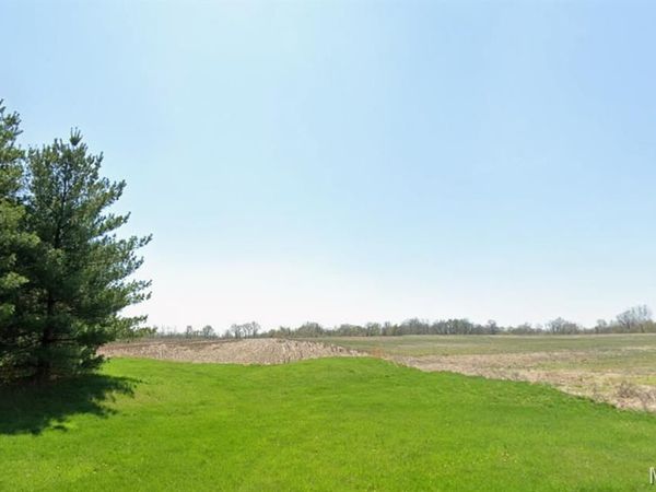 8060 Goshen Road, Edwardsville, IL 62025