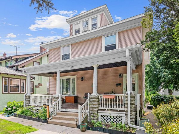 1870 Laurel Avenue, Saint Paul, MN 55104