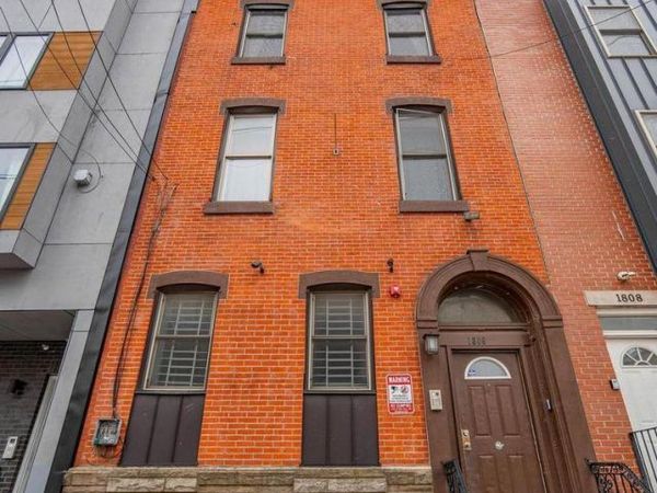 1806 W BERKS STREET , PHILADELPHIA, PA 19121