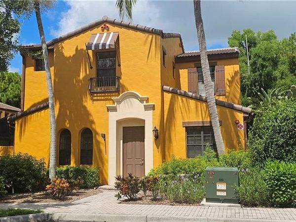 9153 Chula Vista ST, Unit 13203, NAPLES, FL 34113
