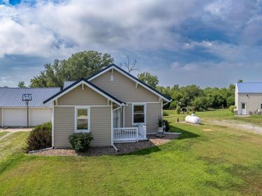 11201 Firth Road, Firth, NE 68358
