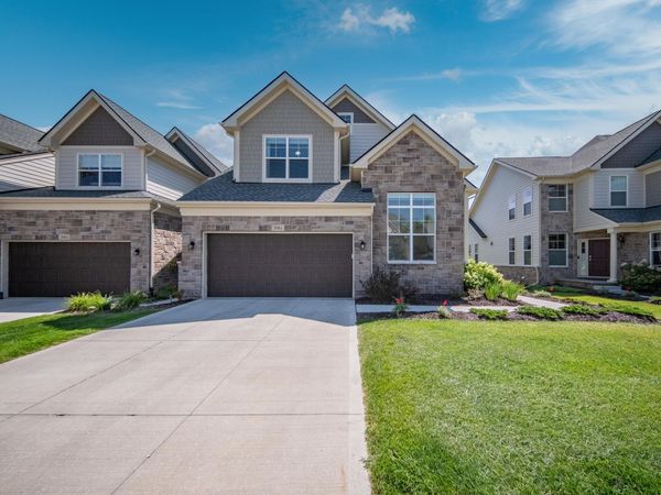3081 N Spurway Drive, Ann Arbor, MI 48105