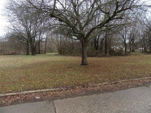 419 W Delaware , McAlester, OK 74501
