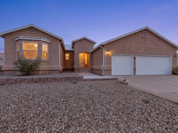 1013 12th Street SE, Rio Rancho, NM 87124
