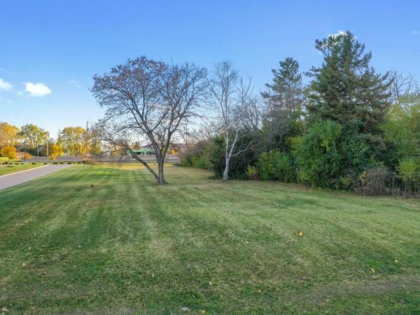 1875 RATH LANE, Oshkosh, WI 54902